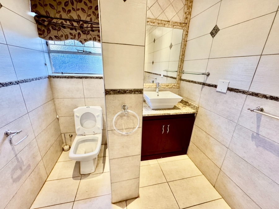 23 Bedroom Property for Sale in Kannoniers Park North West